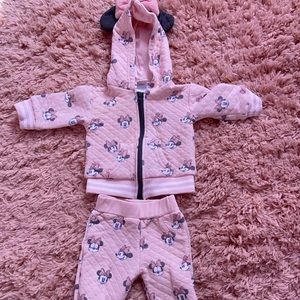 Pink Minnie Mouse sweatsuit baby girl 3-6 months